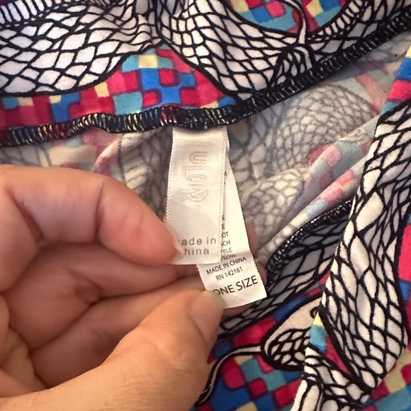 LuLaRoe Multicolor Snake Print Leggings - Picture 6 of 6
